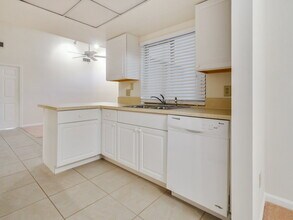 14465 Larkspur Ln in Wellington, FL - Foto de edificio - Building Photo