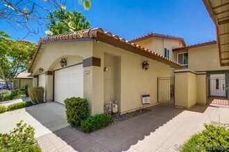 6952 Camino Amero in San Diego, CA - Building Photo - Building Photo
