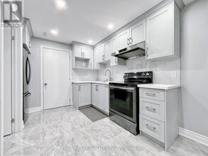 310 Hammersly Blvd in Markham, ON - Building Photo - Building Photo