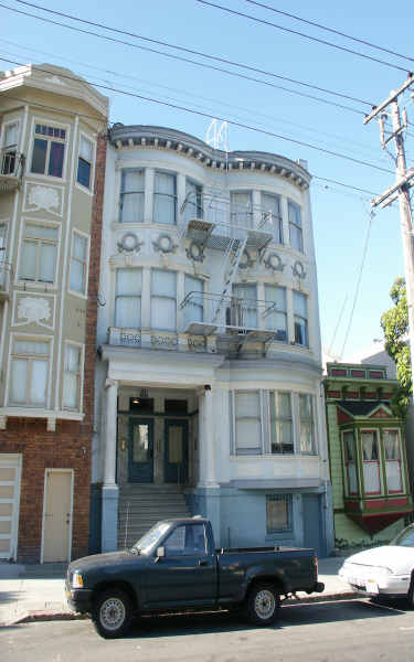 1763 McAllister St in San Francisco, CA - Foto de edificio