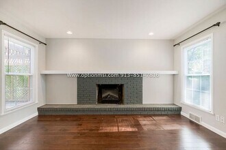 9913 Foster St in Overland Park, KS - Building Photo - Building Photo