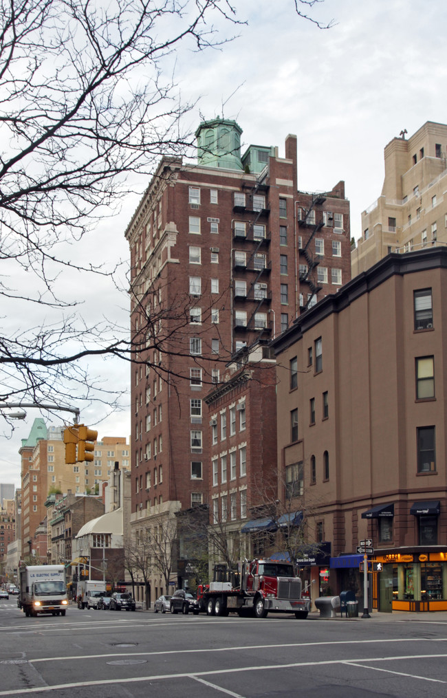 1040 Madison Ave in New York, NY - Building Photo - Building Photo