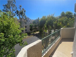 14347 Albers St in Los Angeles, CA - Building Photo - Building Photo