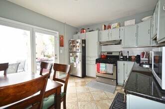 78 Parsons St, Unit 2 in Boston, MA - Building Photo - Building Photo