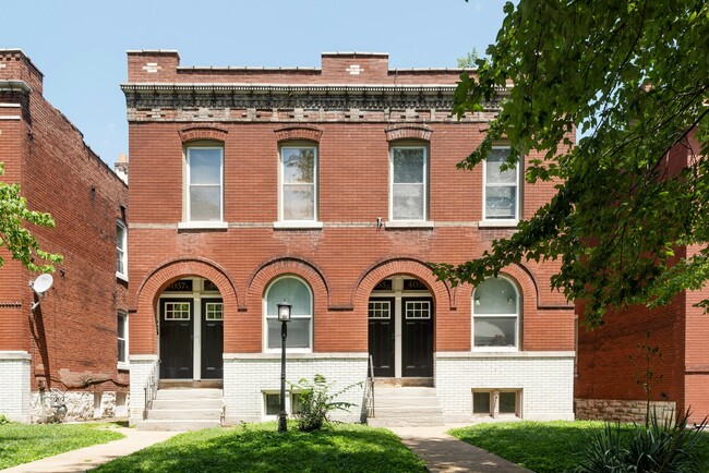 property at 4055-4057-4057 Hartford St