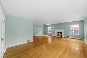 19609 Winslow Rd, Unit Up in Shaker Heights, OH - Building Photo - Building Photo