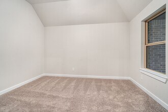 11254 Buchanan Cvs Ln in Cypress, TX - Foto de edificio - Building Photo