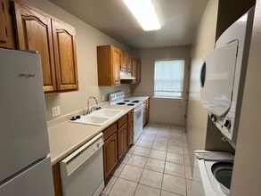 300 E Carthage Ave in Russellville, AR - Building Photo - Building Photo