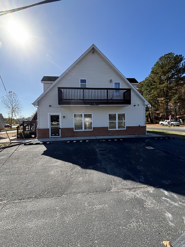 12421 Somerset Ave, Unit 1 in Princess Anne, MD - Foto de edificio - Building Photo