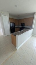325 Mulberry Grove Rd in Royal Palm Beach, FL - Building Photo - Building Photo