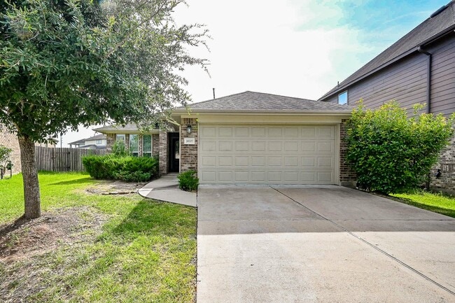 property at 18707 Majestic Vista Ln