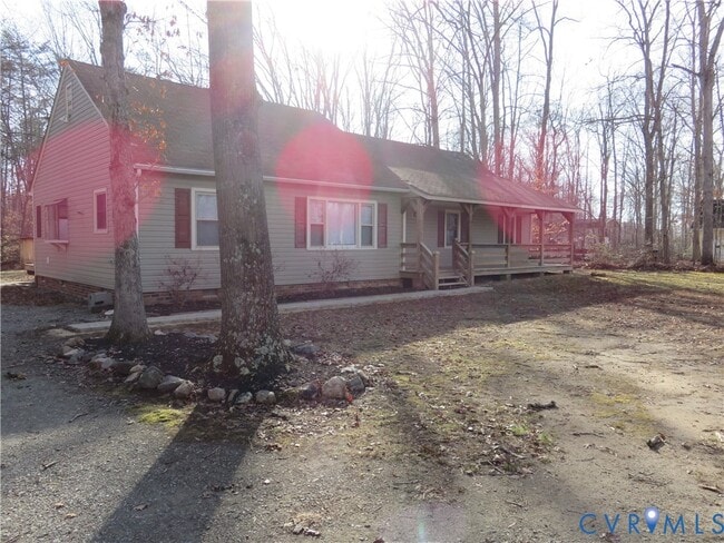 4261 Old Buckingham Rd in Powhatan, VA - Building Photo - Building Photo