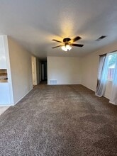 3635 Webster Dr in Anderson, CA - Building Photo - Building Photo