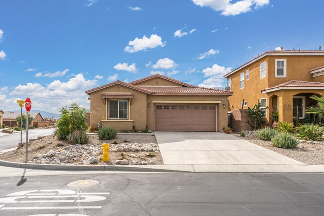 62855 Kitetail Dr in Desert Hot Springs, CA - Foto de edificio - Building Photo