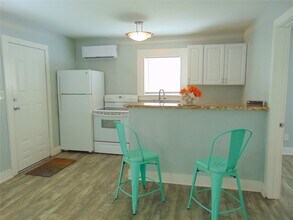5113 Avenue O 1/2 in Galveston, TX - Building Photo - Building Photo