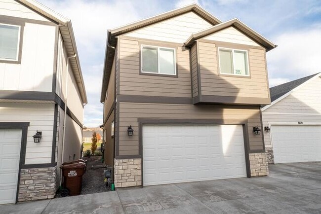 8676 N Shadow Creek Alley in Eagle Mountain, UT - Building Photo - Building Photo