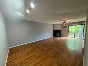 38 Granite Rd in Guilford, CT - Building Photo - Building Photo