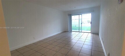 4251 NW 5th St in Plantation, FL - Foto de edificio - Building Photo