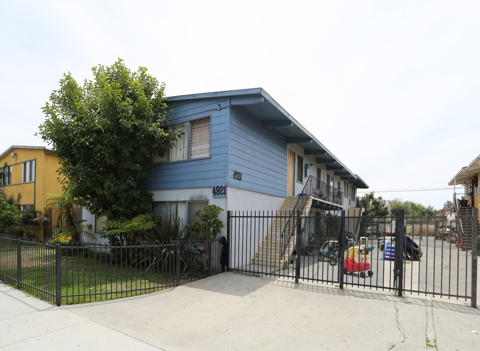 4921 S Slauson Ave in Culver City, CA - Building Photo