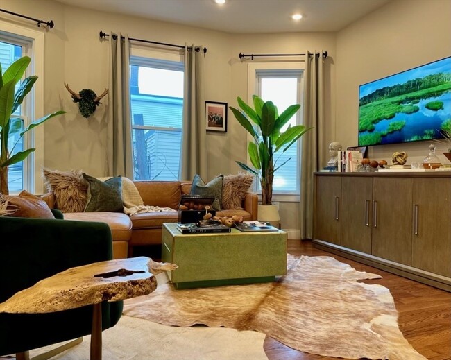 33 Condor St, Unit 2