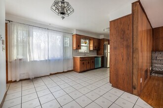 3845 Old Town Rd in Bridgeport, CT - Building Photo - Building Photo