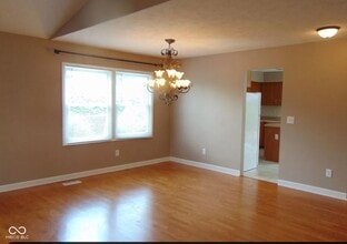 412 S Prestwick Ln in Yorktown, IN - Building Photo - Building Photo