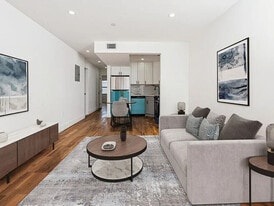 218-36 133rd Rd in Queens, NY - Building Photo