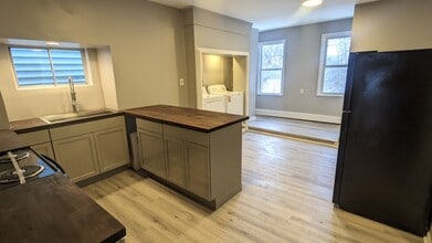 58 Mann Ave in Troy, NY - Building Photo - Building Photo