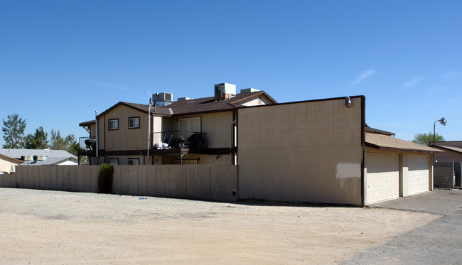 16415 Lariat Dr in Victorville, CA - Building Photo - Building Photo