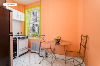 27 Commerce St in New York, NY - Foto de edificio - Building Photo