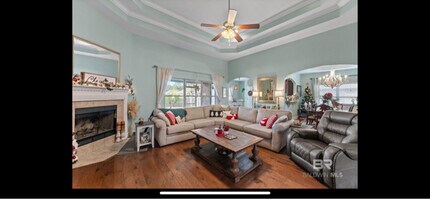 6037 Andhurst Dr in Gulf Shores, AL - Foto de edificio - Building Photo