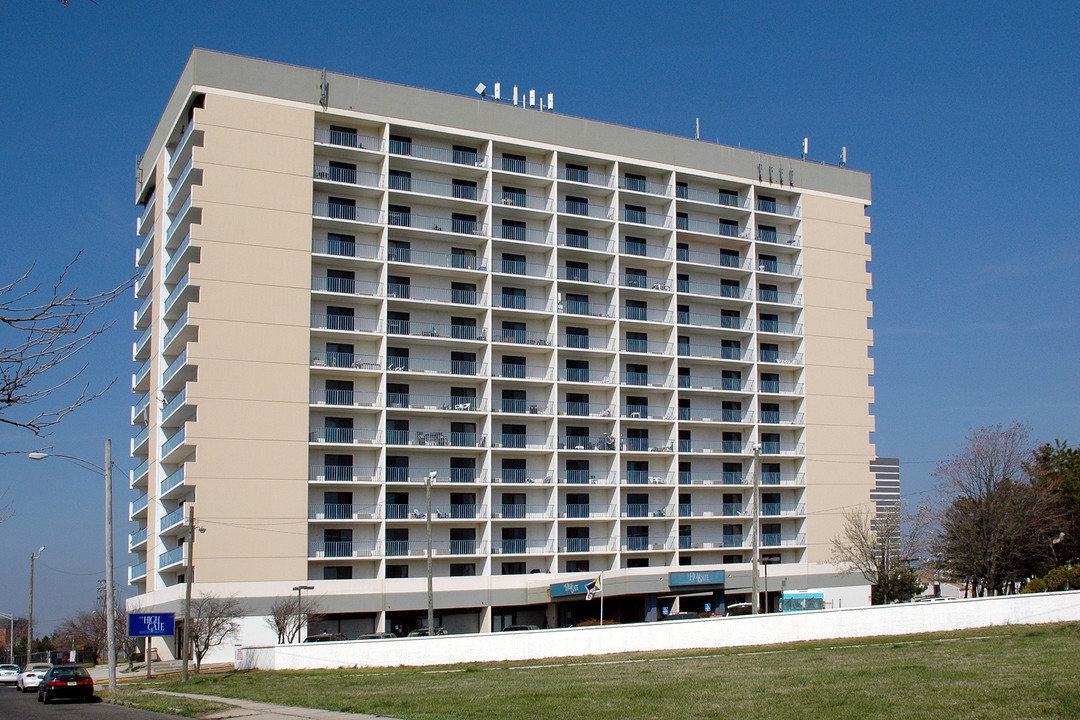 The High Gate in Atlantic City, NJ - Building Photo