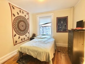 1607 Commonwealth Avenue, Unit 10 in Boston, MA - Foto de edificio - Building Photo