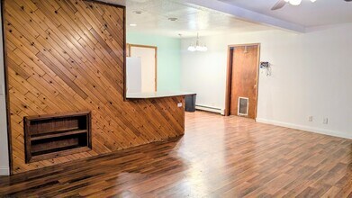 1432 25th Ave in Fairbanks, AK - Building Photo - Building Photo