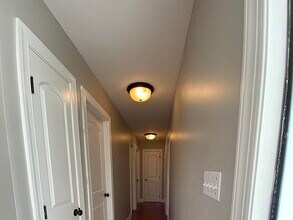 911 Hidden Creek St in Bowling Green, KY - Building Photo - Building Photo