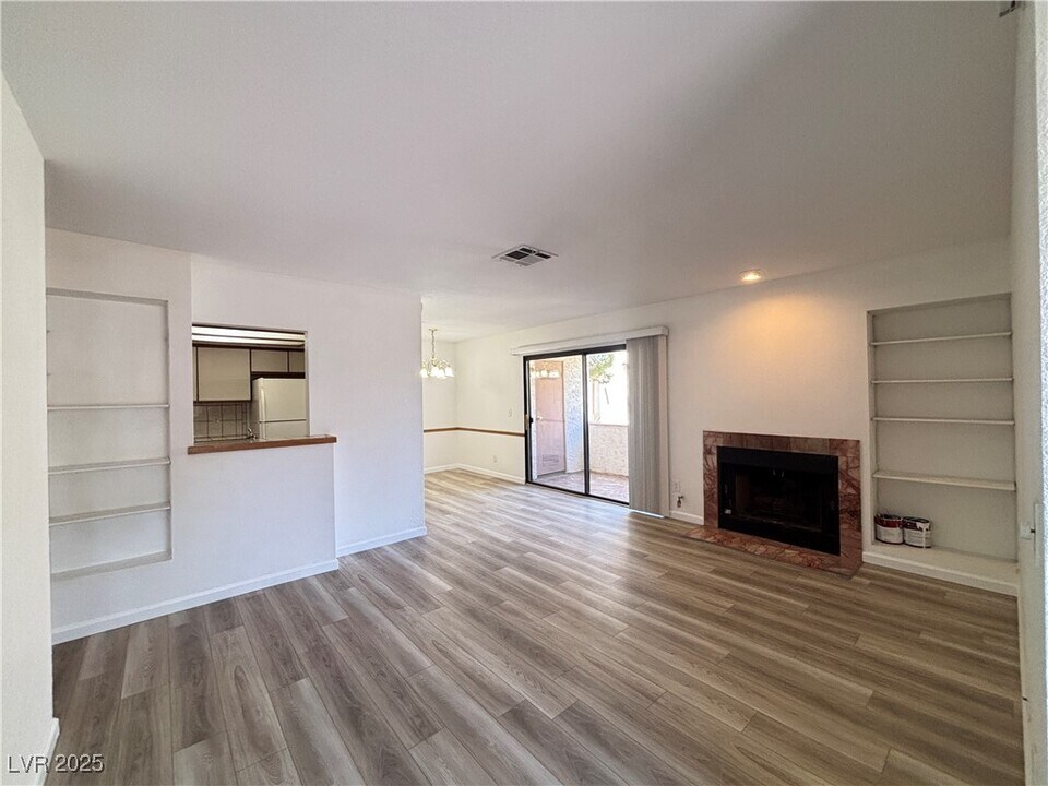 1341 Del Mar St in Las Vegas, NV - Building Photo