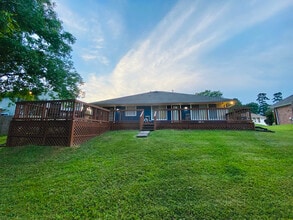 3211 Ryan Cove in Jackson, MS - Building Photo - Building Photo