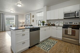 The Ivy at Draper 55+ Active Adult Apartments in Draper, UT - Foto de edificio - Building Photo