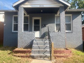 7051 Julian Ave in University City, MO - Building Photo