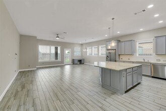 31778 Twin Timbers Ln in Spring, TX - Building Photo - Building Photo