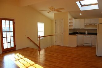 239 Robbins St in Waltham, MA - Building Photo - Building Photo