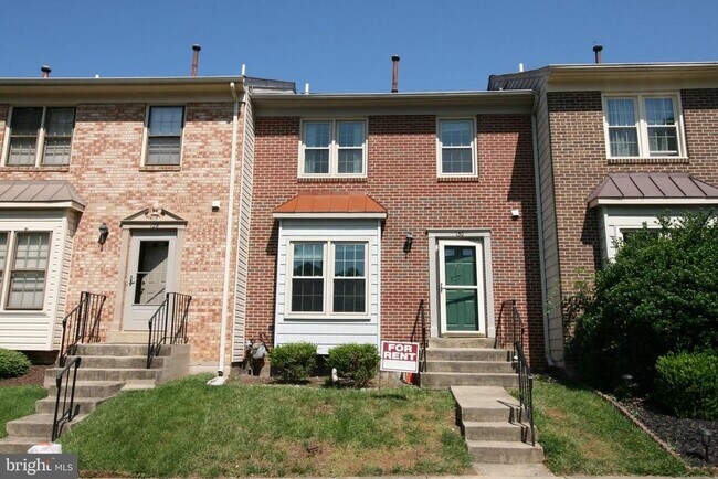 130 Deer Park Ln in Gaithersburg, MD - Building Photo - Building Photo