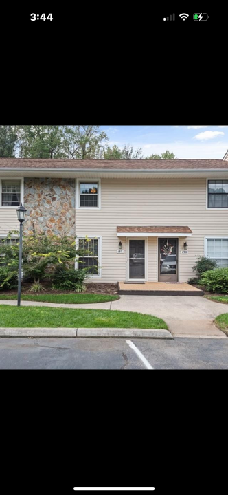 137 Turnwood Ln, Unit 137 Turnwood Ln in Winston-Salem, NC - Building Photo