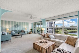 808 Cypress Blvd in Pompano Beach, FL - Building Photo - Building Photo