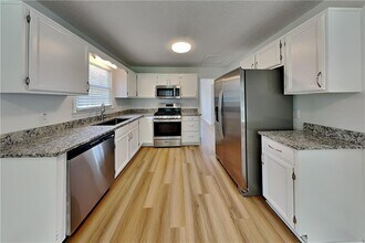 297 Graison Ln in Dallas, GA - Foto de edificio - Building Photo
