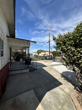 4064 E 60th St in Huntington Park, CA - Building Photo - Building Photo