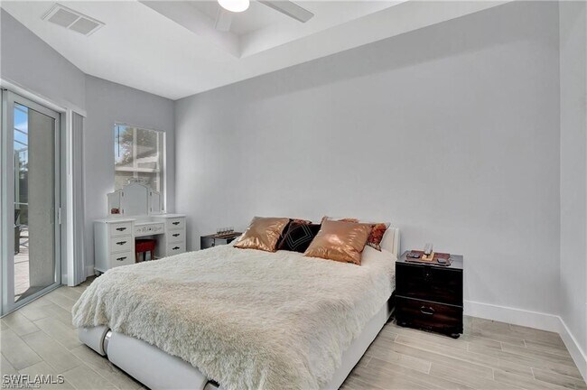 property at 302 SW 29th St