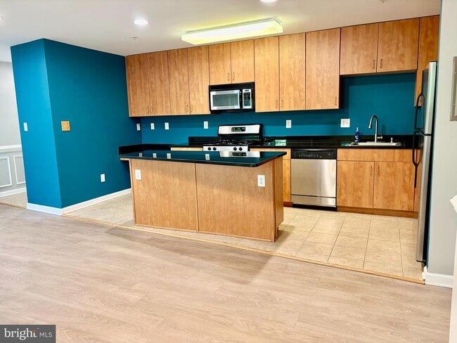 property at 1101 Primrose Ct