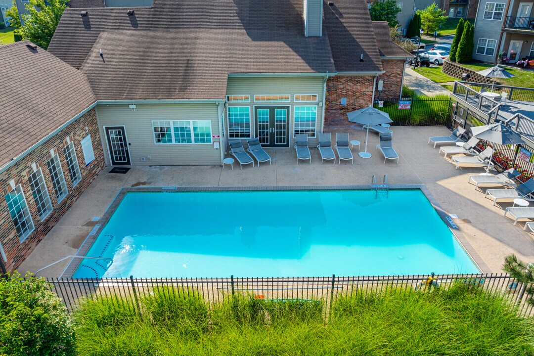 Overlook at Valley Ridge Apartments in Indianapolis, IN - Foto de edificio