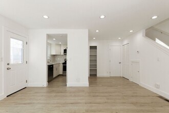 8 3rd St in Windsor, CA - Building Photo - Building Photo